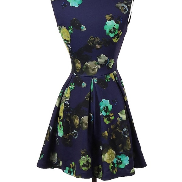 ASOS Floral Print Skater Dress - Picture 5 of 6
